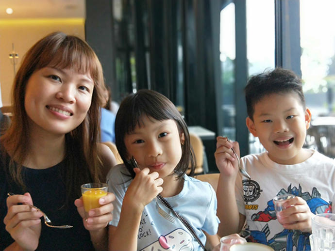 Rosalind Leong with her children